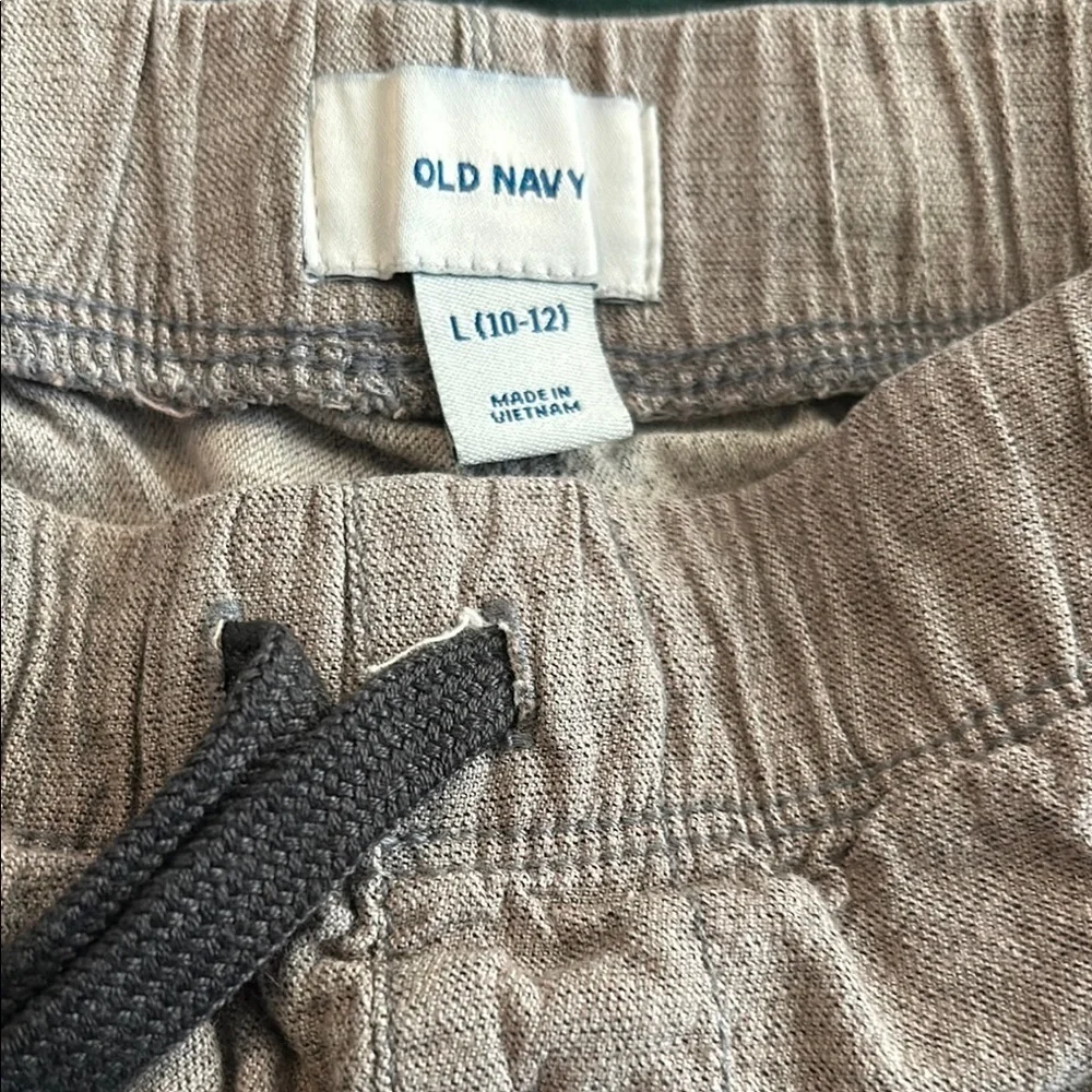 Old Navy Tan Flat Front Shorts Comfortable Design